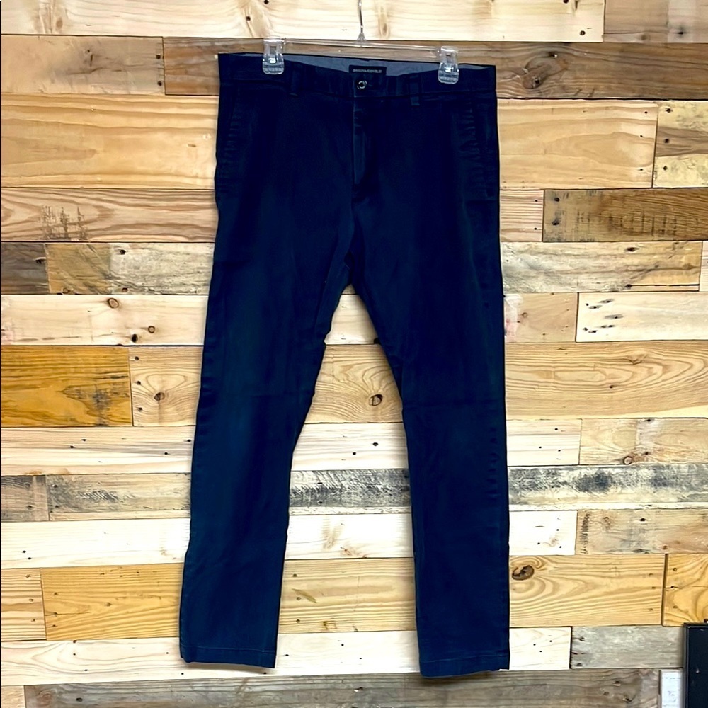Banana Republic size 33x32 Navy Color Fulton Skinny Chino Straight Leg Pants